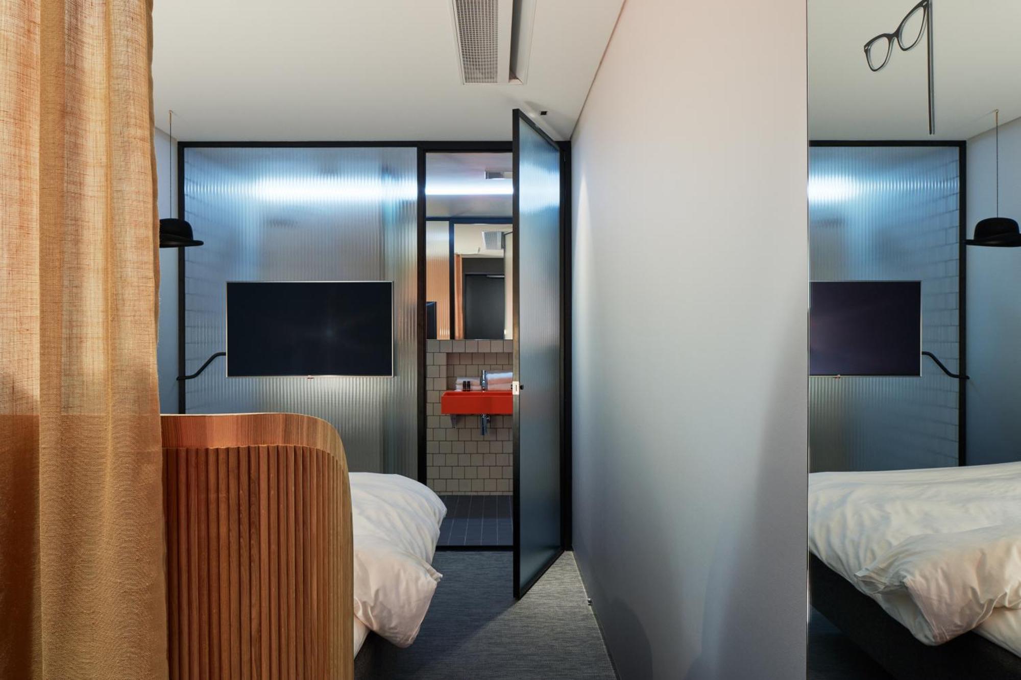Zzz Dreamscape Hotel Стокгольм Экстерьер фото